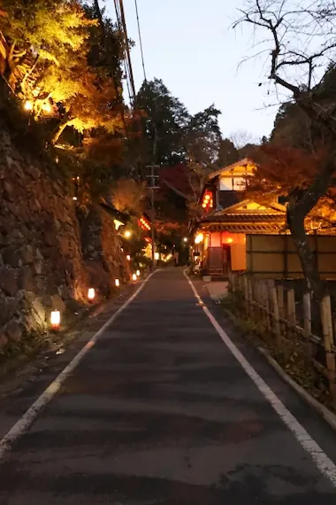 貴船神社への道